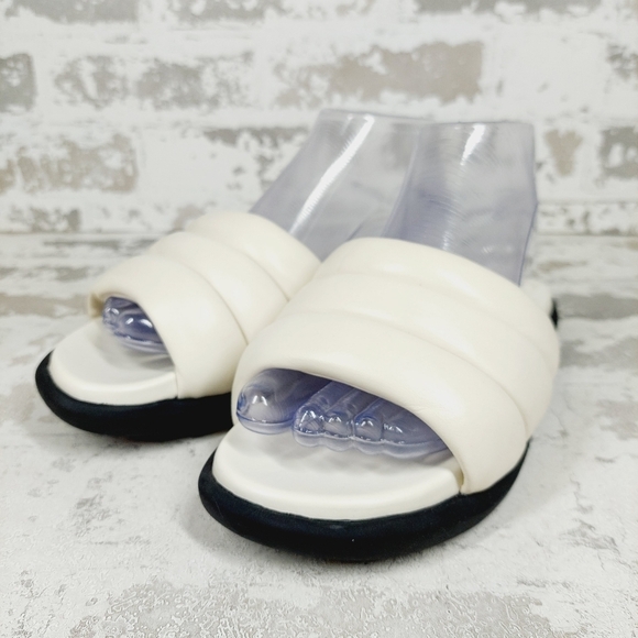 New Marc Fisher Yessy White Leather Slide Sandals F966 - Picture 2 of 12